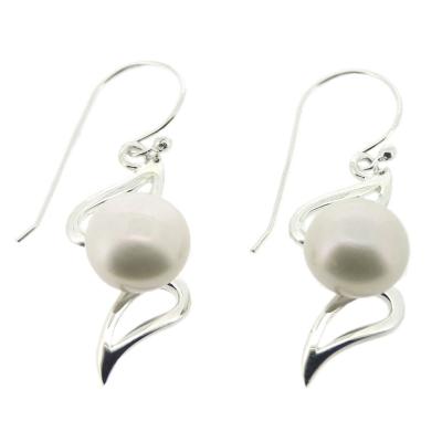 Kitten Small Pearl Pierro Earrings 