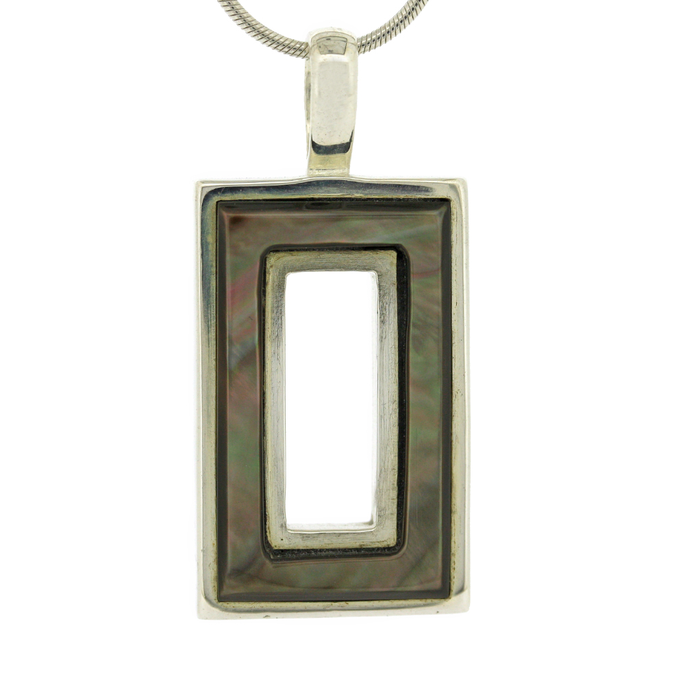 Fervour Rectangle Black Lip Pendant